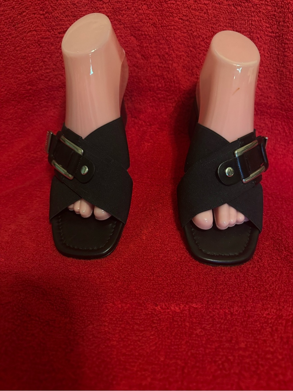 Donald J. Pliner Sz 7.5M Black Slide Sandals with Silver Accent VGUC 😊😊